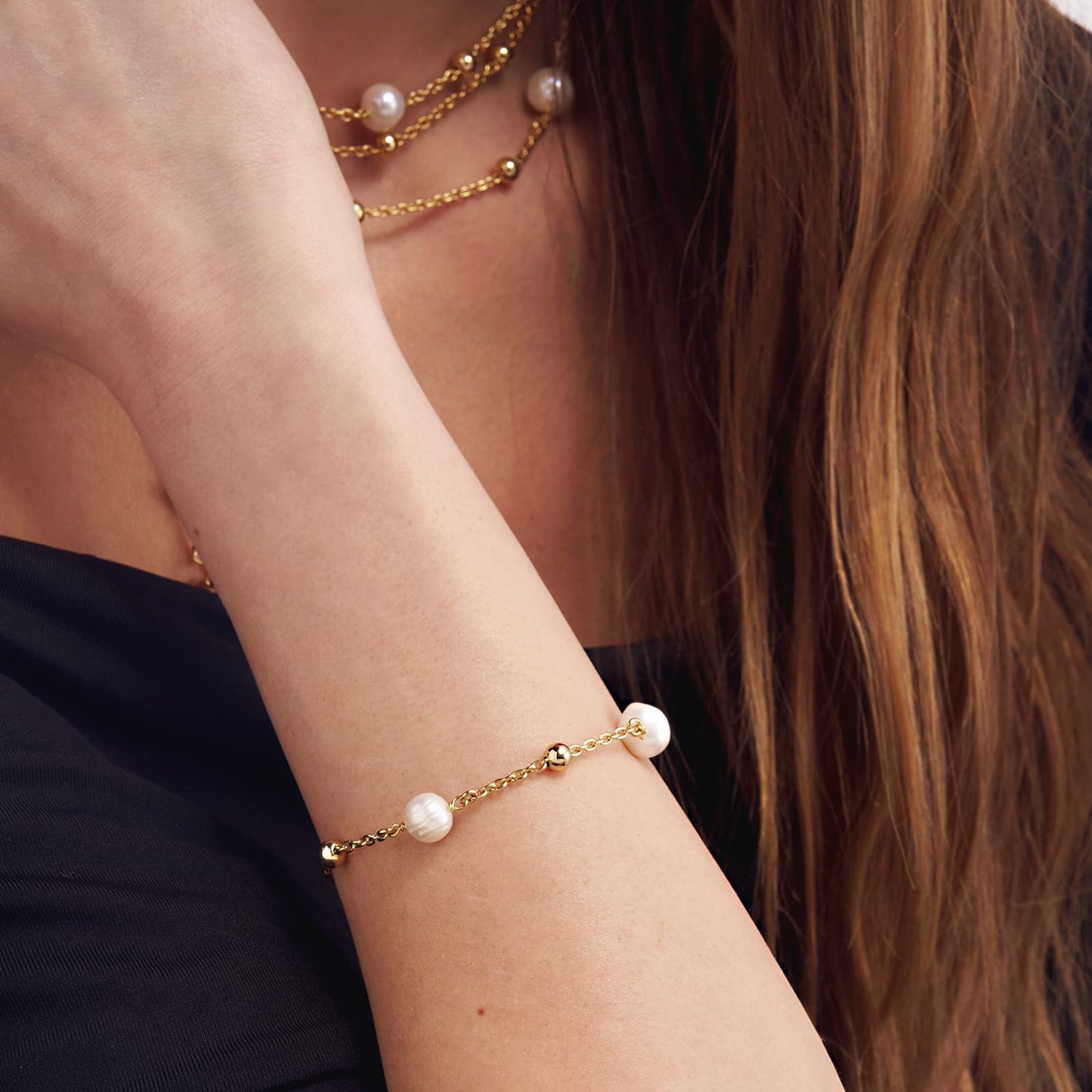 Bracciale in bronzo dorato e perle naturali - 000EXB4954000 2064