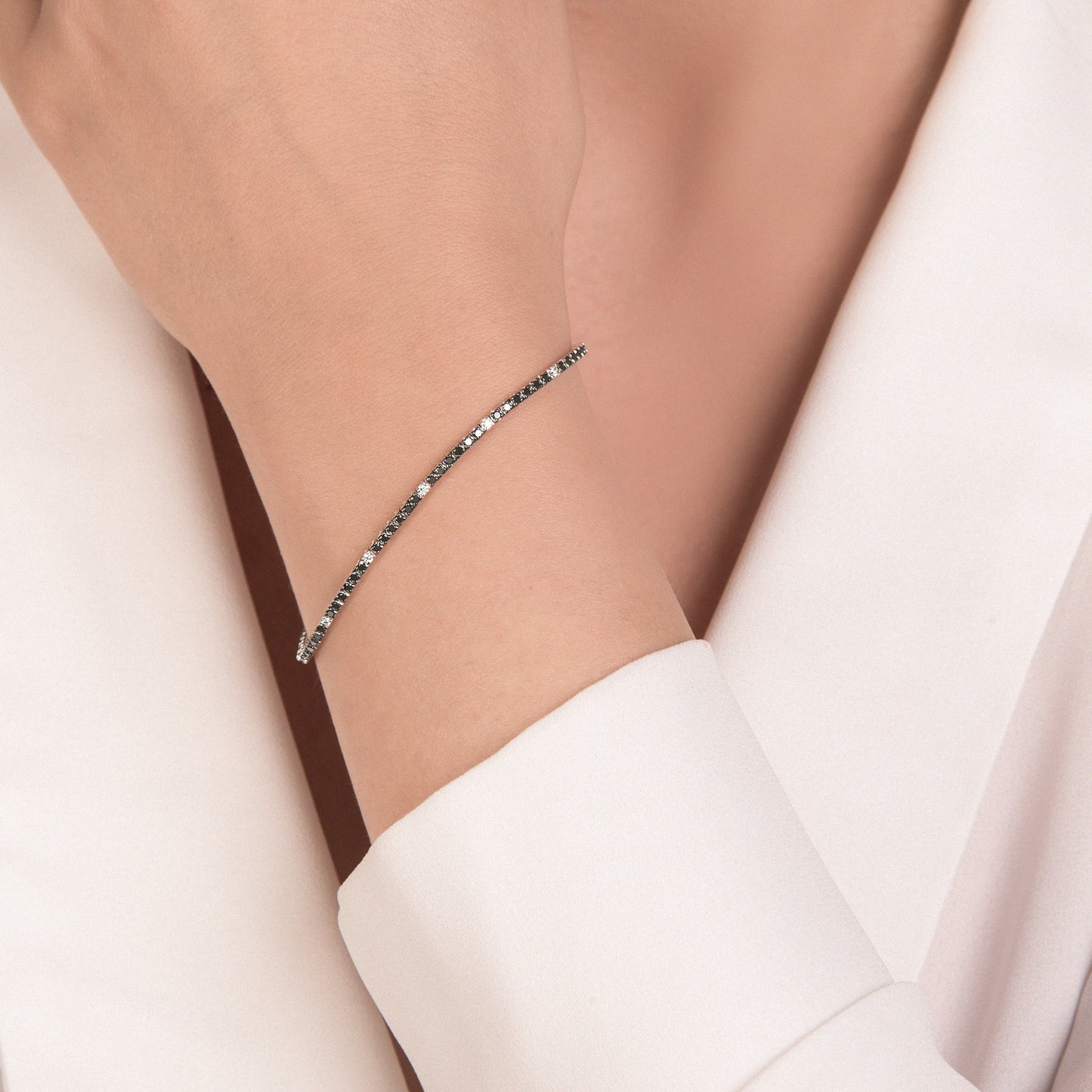 Bracciale TENNIS in ORO BIANCO E DIAMANTI AB677/BN