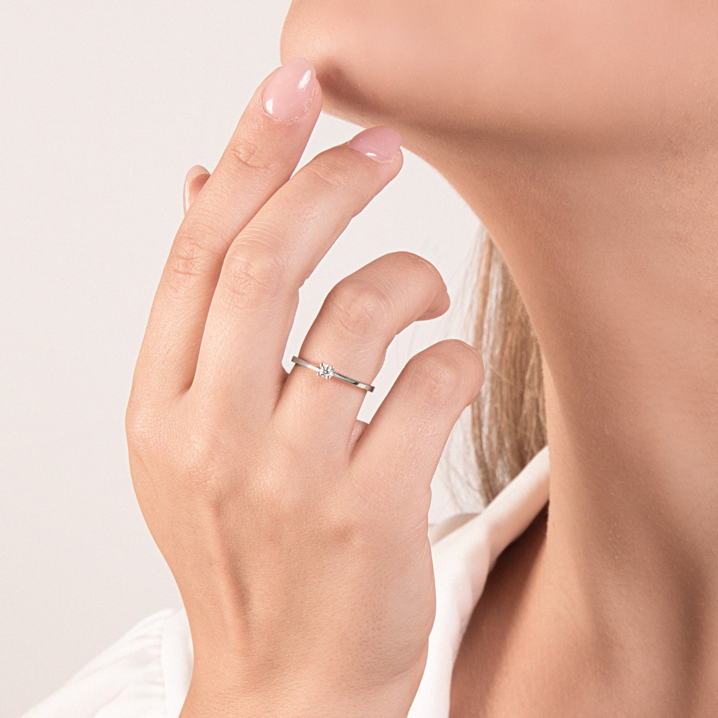 Anello in ORO BIANCO E DIAMANTE AL546/10