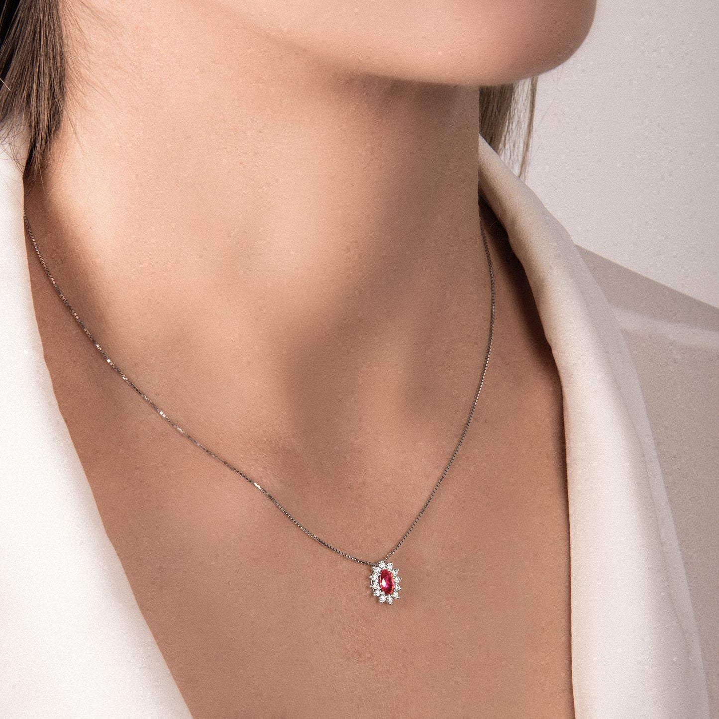 Collana IN ORO BIANCO, RUBINO E DIAMANTI LF458/B10R