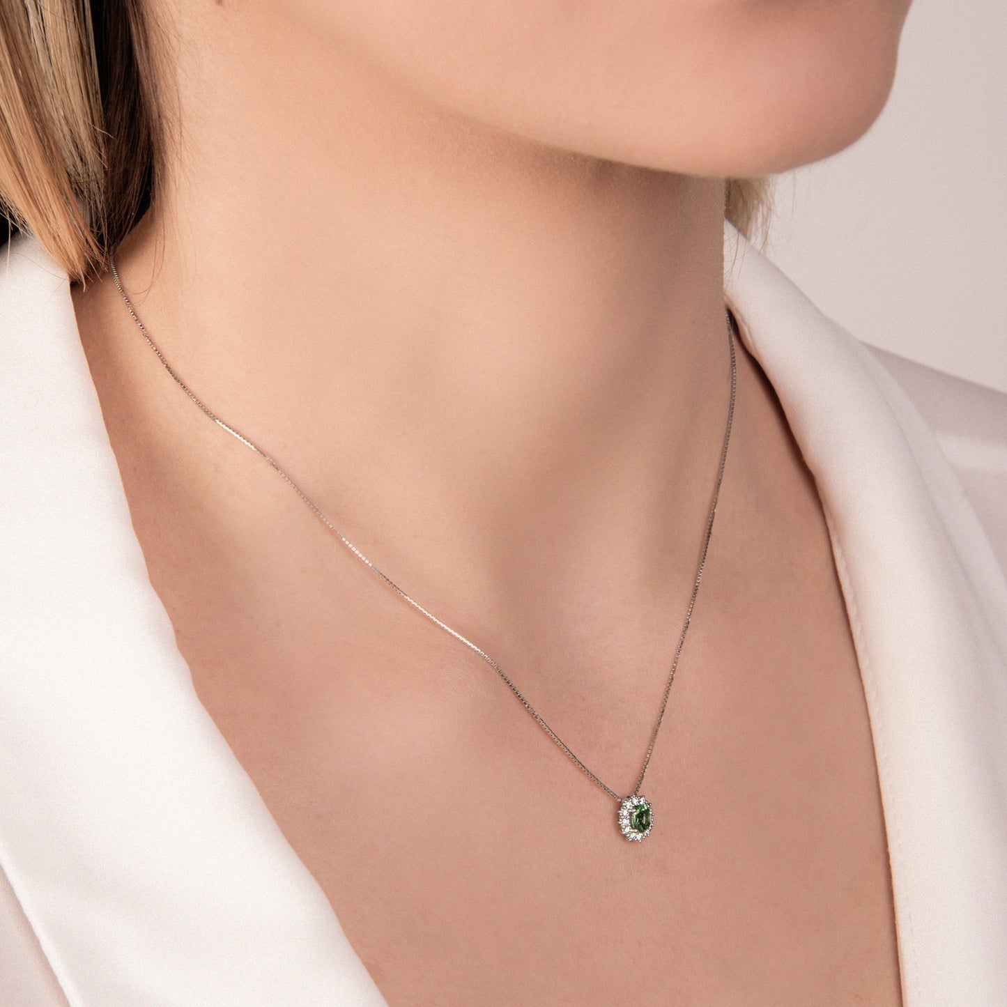 Collana ORO BIANCO DIAMANTI E SMERALDO Z740/B5S